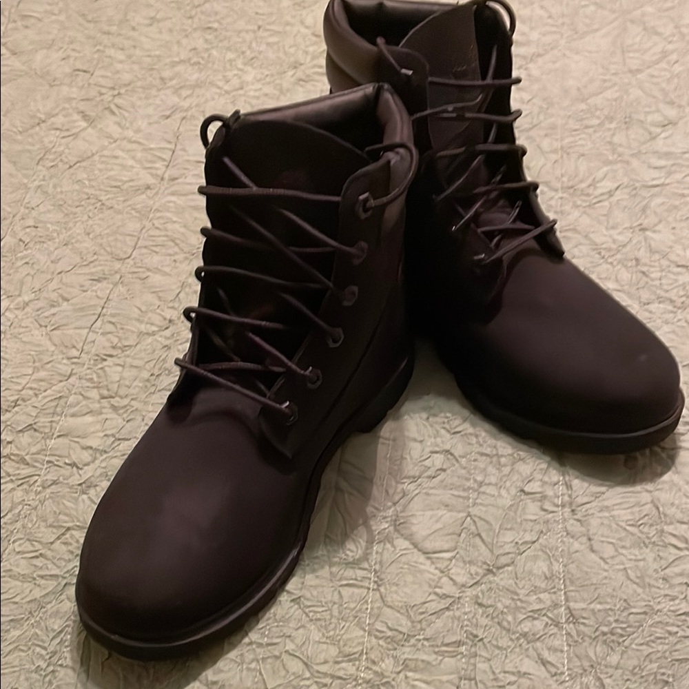 Brand NEW Timberland Waterproof Black Boots